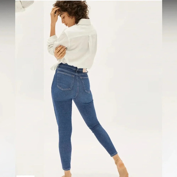 EVERLANE The Way-High Clean Front Skinny Jean in Vintage Blue - Picture 2 of 14